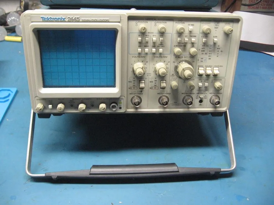 Осциллограф Tektronix 2445 Portable scope