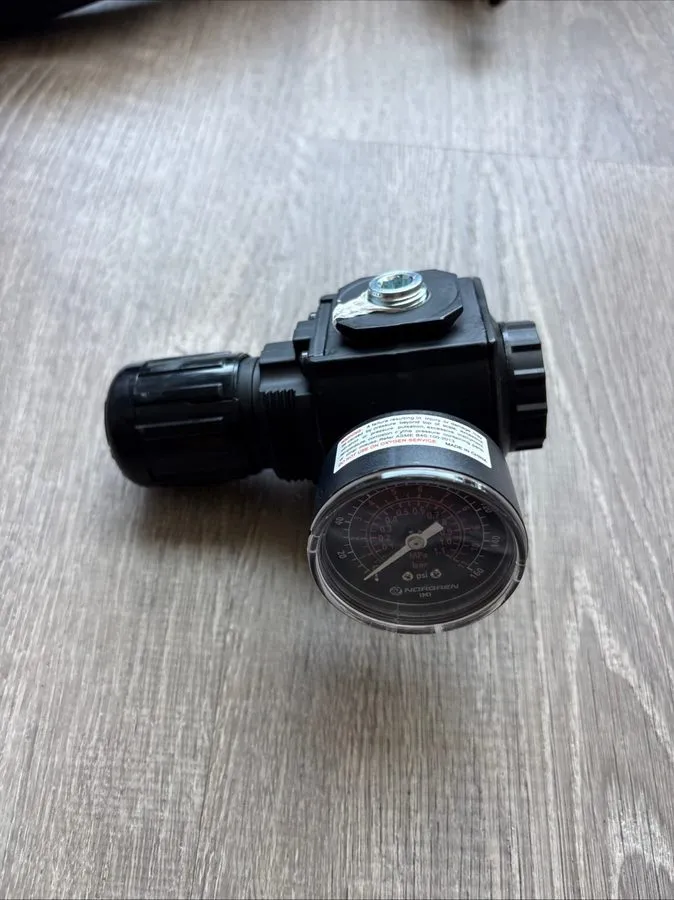 Трубопроводная арматура Norgren R73G-3AK-RMG Pressure Regulator W/Gauge 3/8” PTF