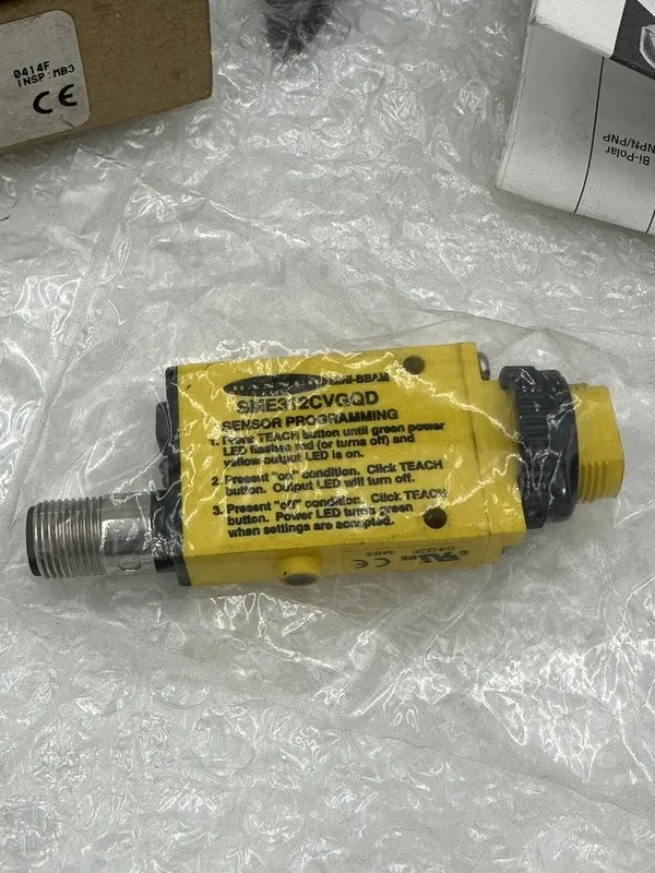 Фотоэлектрический датчик Banner SME312CVGQD Mini Beam Photoelectric Sensor — фото лота 1