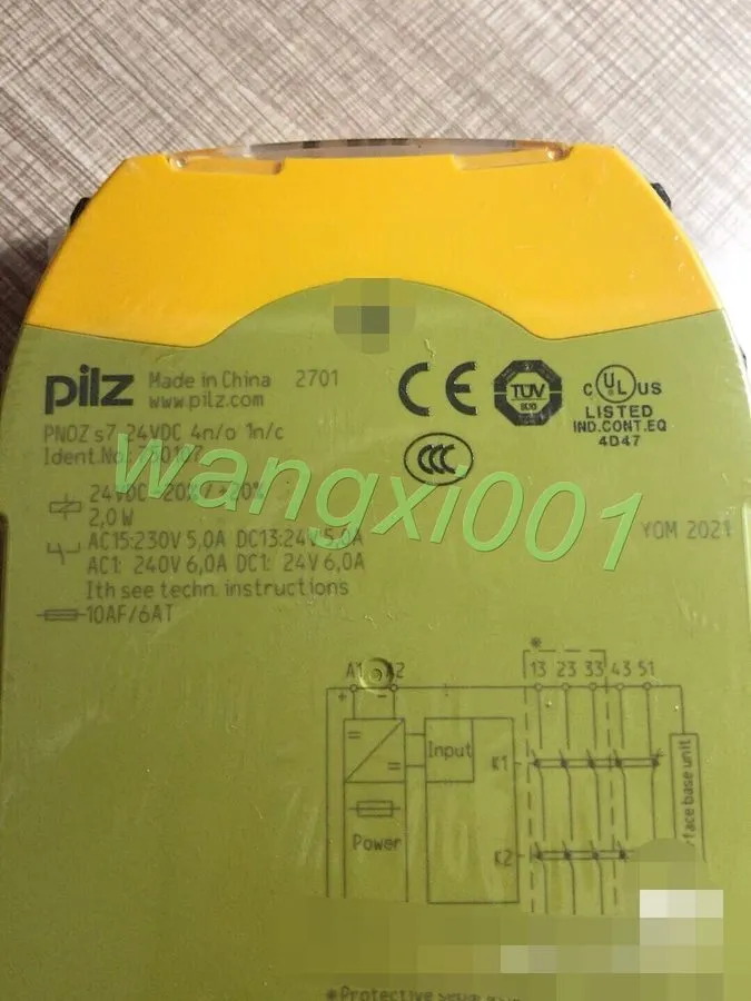 Реле безопасности PILZ Safety Relay PNOZ s7 24VDC 4n/o 1n/c 750107