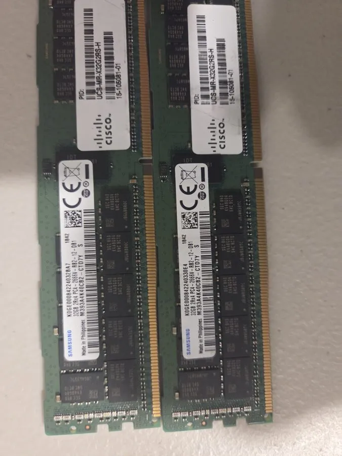 Модуль памяти Cisco 128GB (4x32GB) PC4-2666V DDR4-2666 ECC Reg RDIMM 288-Pin UCS