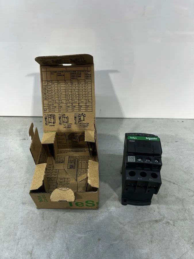 Контактор Schneider LC1D25BL TeSys D Magnetic Contactor 25A 24V DC