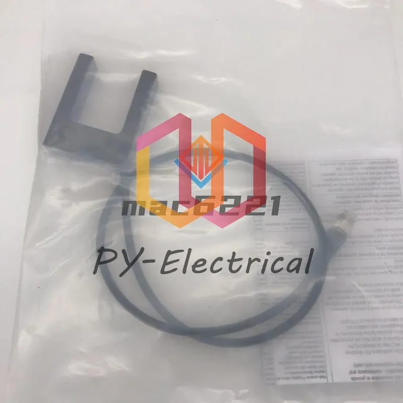 Фотоэлектрический датчик Omron E3Z-G81-M3J Groove Photoelectric Sensor 12-24VDC