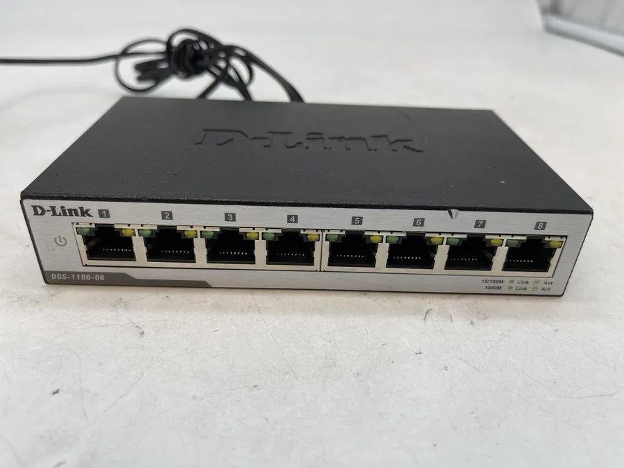Коммутатор DGS-1100-08P