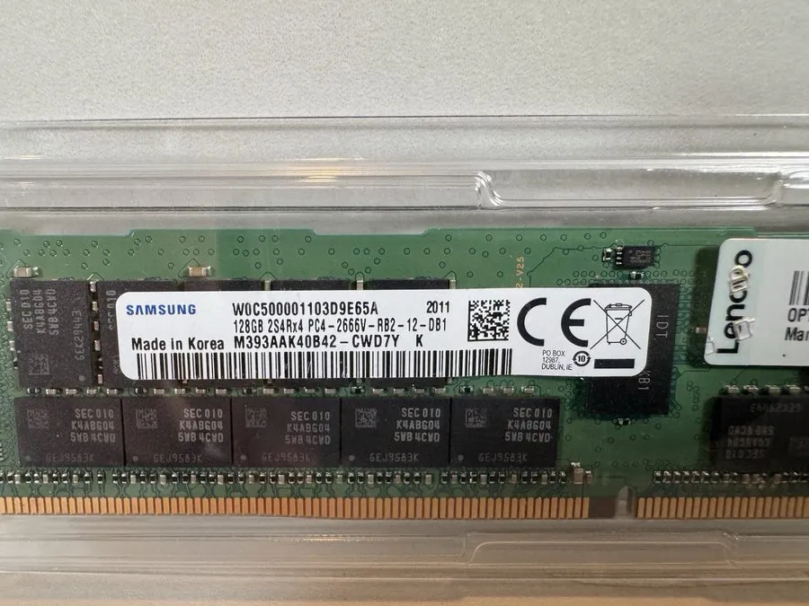 Модуль памяти Samsung 128GB DDR4 2S4Rx4 PC4-2666V ECC RDIMM Server Ram M393AAK40 — фото лота 1