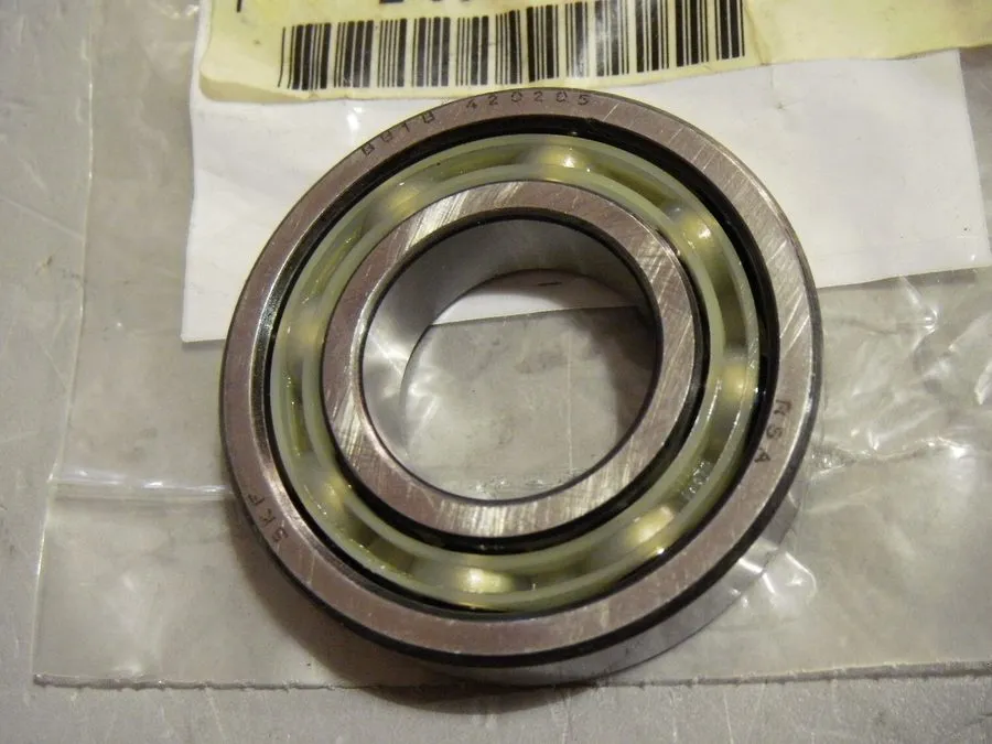 Подшипник SKF BB1B420205 Deep Groove Single Row Ball Bearing Clark 2393351