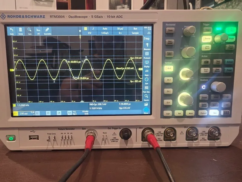 Осциллограф Rohde & Schwarz RTM3004 4channel 1-GHz Digital Oscilloscope