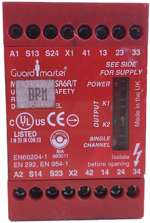 Реле безопасности Allen-Bradley 440R-C23017 Safety Relay MSR6R/T 24V AC/DC Ser B