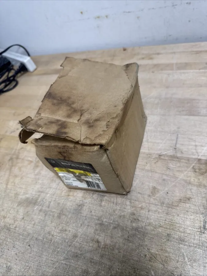 Автоматический выключатель GE TED134030 30A 3-Pole 480V AC E-Frame Circuit Break