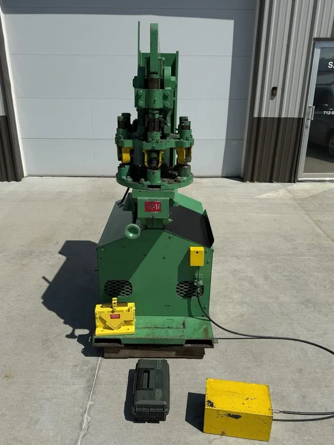 Оборудование ЧПУ UNI-HYDRO IRONWORKER Model T40-14 14” Shear 9" Press Brake 3" A — фото лота 1