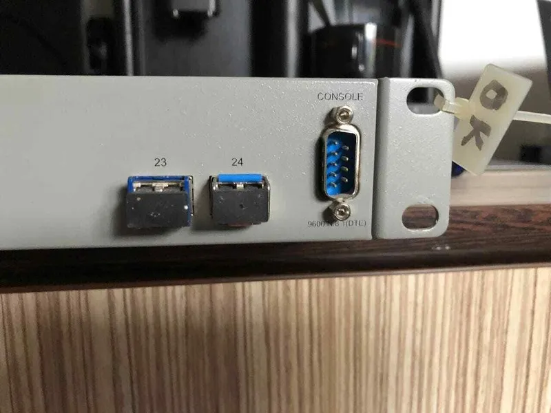 Коммутатор ALLIED TELESIS AT-GS950/24 24 PORT WEBSMART GIGABIT ETHERNET SWITCH — фото лота 2