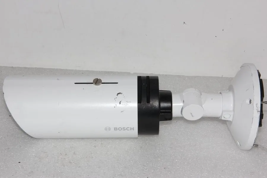 Камера Bosch NBE-7604-AL DINION 7100i 8 Megapixel 4K Outdoor Network IR bullet C