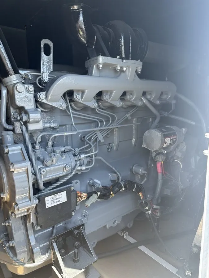 Дизель-генератор Multiquip DCA125USJ 125 kVA 100kW Diesel Generator (Trailer-Mou — фото лота 2