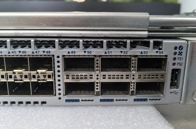 Коммутатор Arista DCS-7050SX-72Q-F 48xSFP+ 6x40GbE QSFP+ switch — фото лота 4