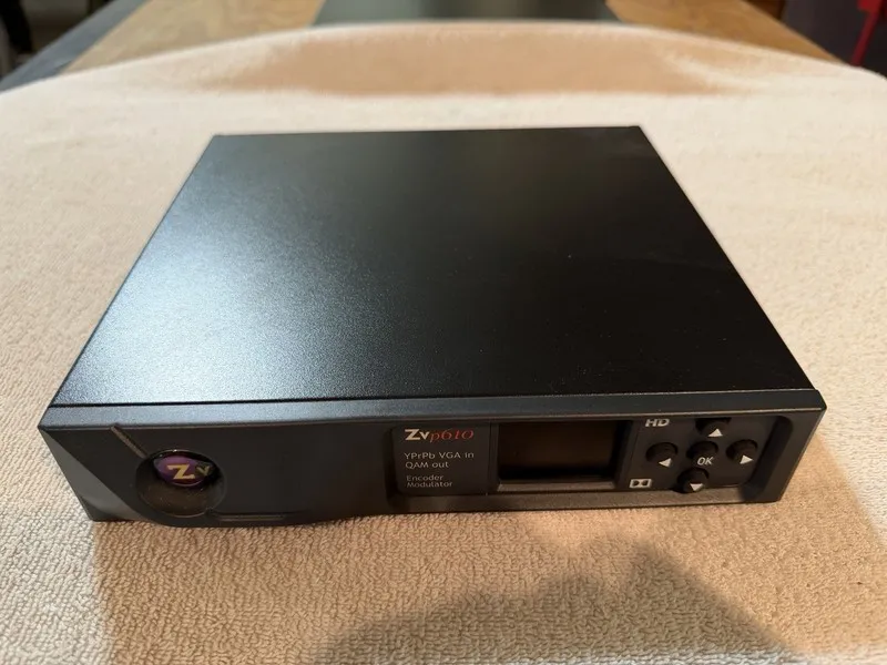 ТВ-модулятор ZeeVee ZvPro610-NA YPrPb VGA Encoder Modulator QAM Out HD Professio — фото лота 1