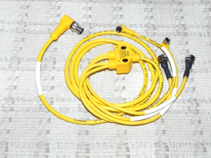 Датчик Turck HQ16-421-P1/J1/J2/J3/J4 5-connector cabled splitter M12 Eurofast 8P — фото лота 1