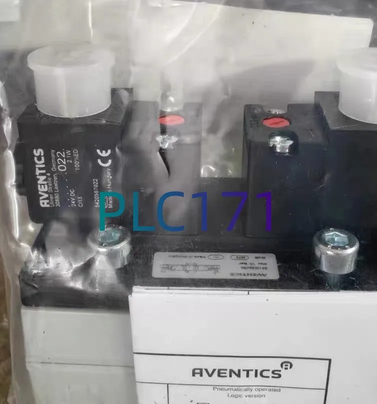 Пневмоклапан Aventics 5813590650 pneumatic valve