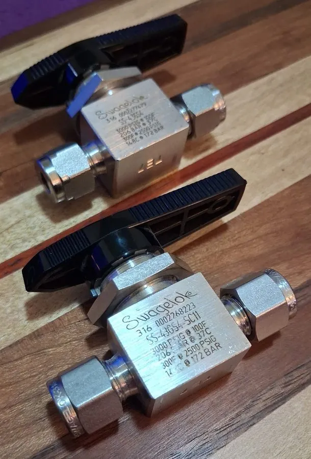 Клапан Swagelok 40G Series Ball Valve 1/4 in. (SS-43GS4)