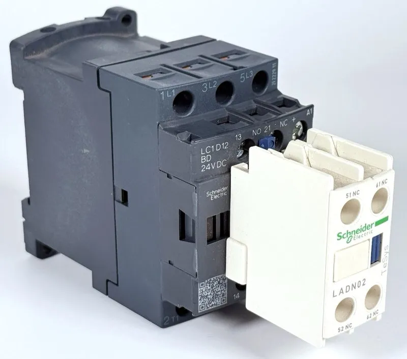 Контактор Schneider LC1D12BD TeSys Deca three-pole contactor, 12A, 24VDC, cULus — фото лота 2