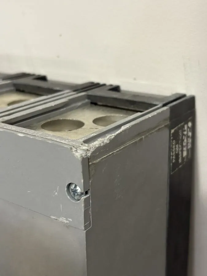 Автоматический выключатель ITE/SIEMENS SENTRON SERIES CIRCUIT BREAKER JXD23B400  — фото лота 1