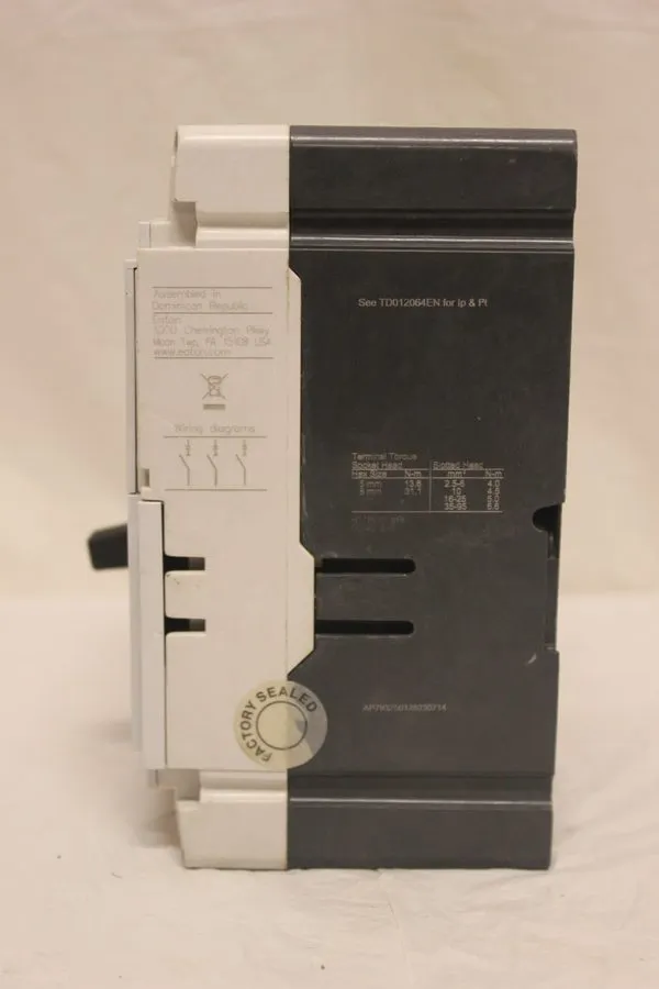 Автоматический выключатель Eaton PDG23M0225TFFL 225 Amp 480V 3 Pole Circuit Brea