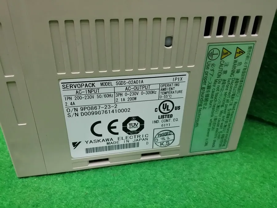 Сервопривод Yaskawa SGDS-02A01A SERVOPACK Servo Drive 200W 200V