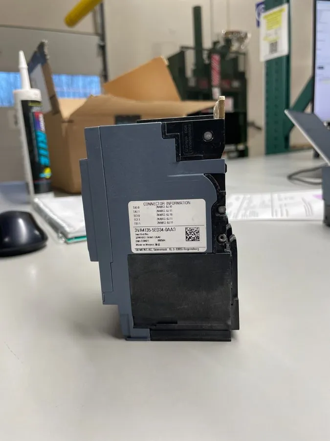 Автоматический выключатель ABB XT1HU3020AYD000XXX 3 Pole 20 Amp 600Y/347V 65kA@4
