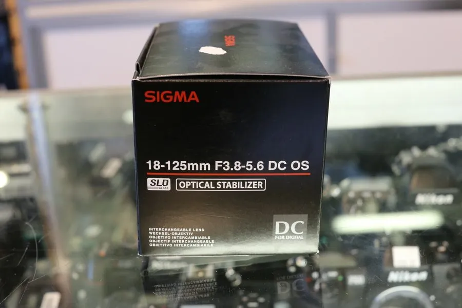 Объектив Sigma DC 18-125mm f/3.8-5.6 HSM OS AF ASP DC Lens