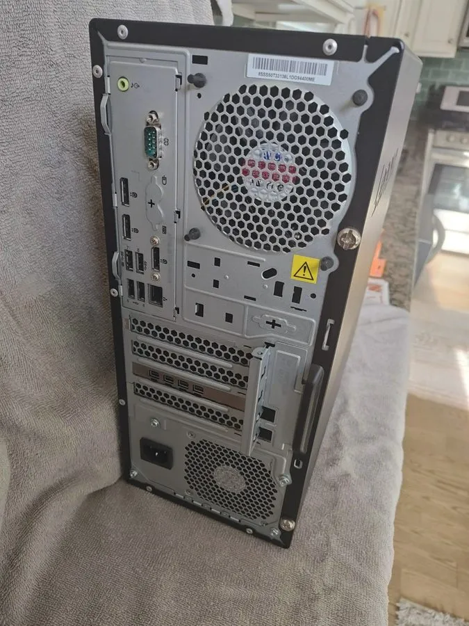 SSD-накопитель Lenovo ThinkStation P330 MT Tower PC,Intel i9-9900,32GB,1TB SSD,W