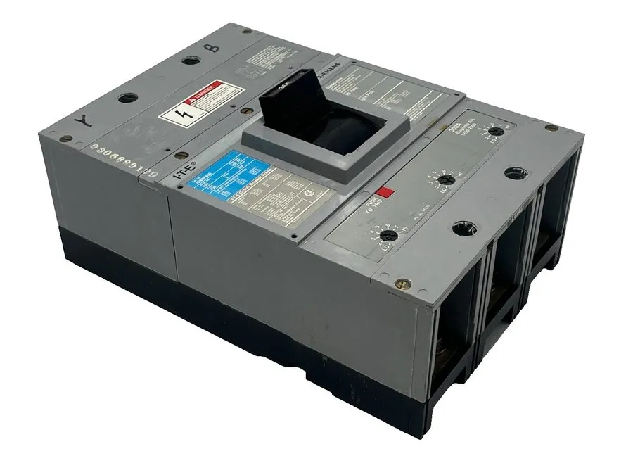 Автоматический выключатель SIEMENS SENTRON CIRCUIT BREAKER JXD63B400 400 AMP 3-P