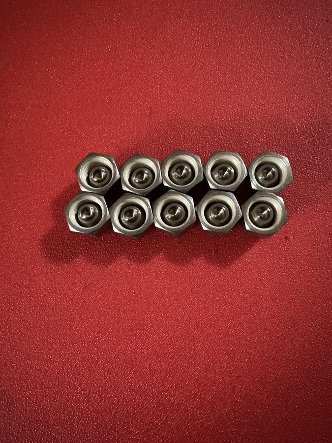 Фитинг Swagelok SS-400-P PLUG