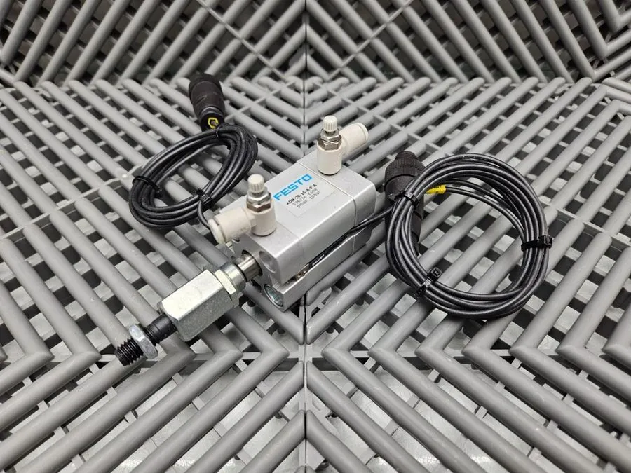 Пневмоцилиндр Festo ADN-20-15-A-P-A Compact Pneumatic Cylinder 20mm Bore 15mm St