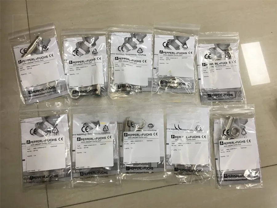 Датчик приближения NBB4-12GM30-E2-V1