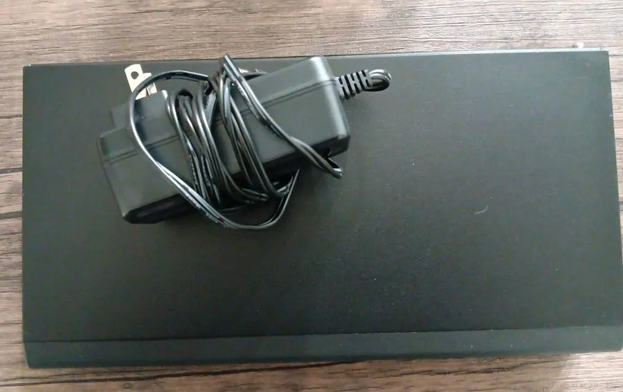 Маршрутизатор Peplink Balance 20 BPL-021 4-Port Dual-WAN Switch Modem — фото лота 1