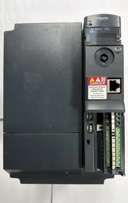 Частотный преобразователь Schneider Electric Altivar 320 ATV320U55N4B 5.5KW 7.5H — фото лота 1