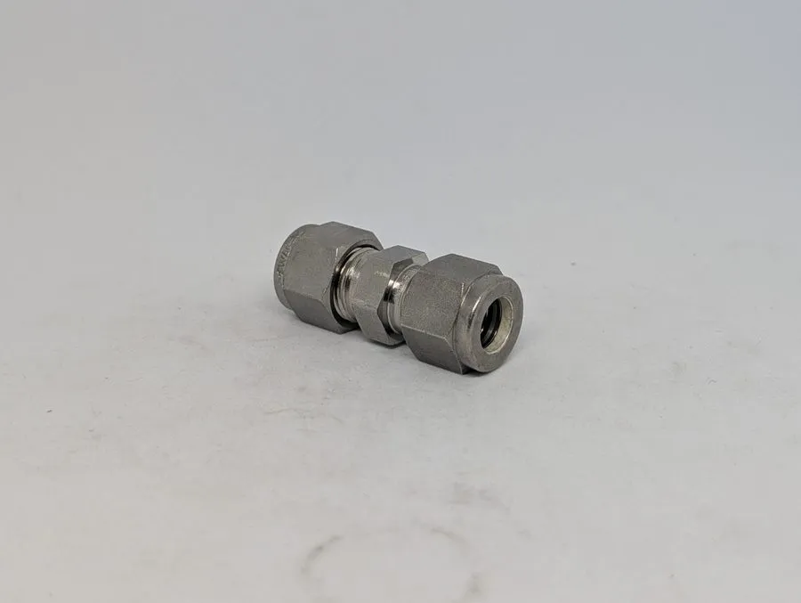 Фитинг 1 Swagelok Stainless Steel Union Fitting, 3/8" OD Tube, SS-600-6 — фото лота 1