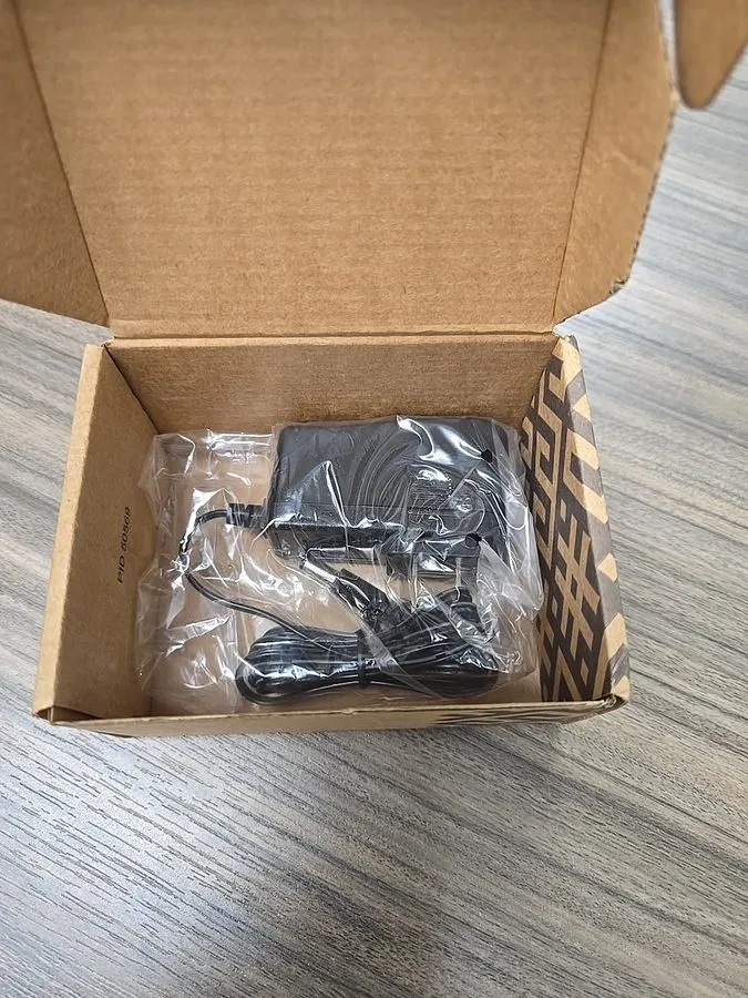 Маршрутизатор MikroTik Hex RB750GR3 5-port Ethernet Gigabit Router — фото лота 2