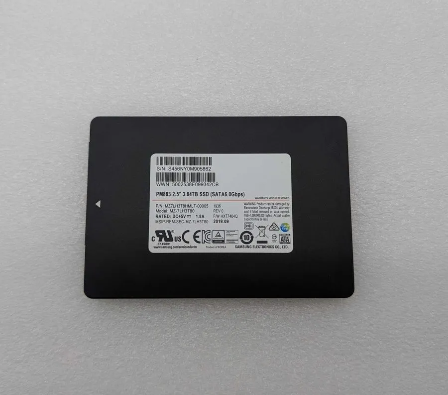 SSD-накопитель MZ-7LH3T80 Samsung PM883 Series 3.84TB 2.5" SATA 6Gb/s SSD MZ7LH3