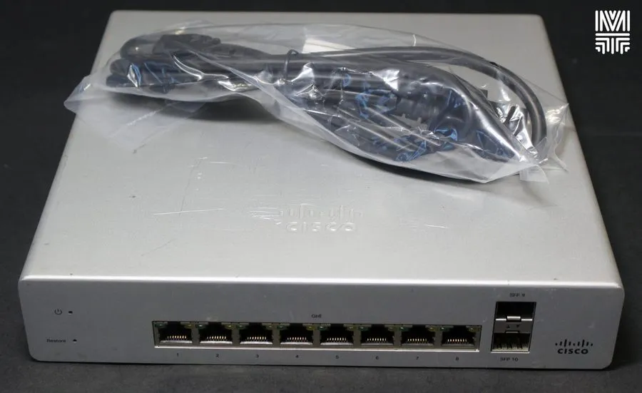 Коммутатор Cisco Meraki MS220-8-HW 8x 1GB PoE RJ-45 2x 1GB SFP+ UNCLAIMED