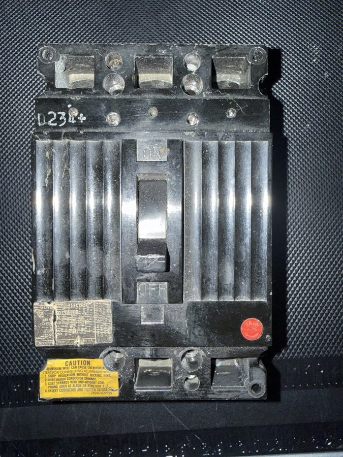 Автоматический выключатель GE Circuit Breaker TED134100WL 100A 3 Pole TED134100 