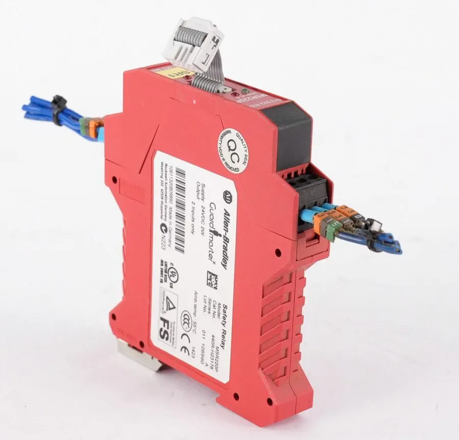 Реле безопасности MSR220P 440R-H23178 Safety Relay 24VDC
