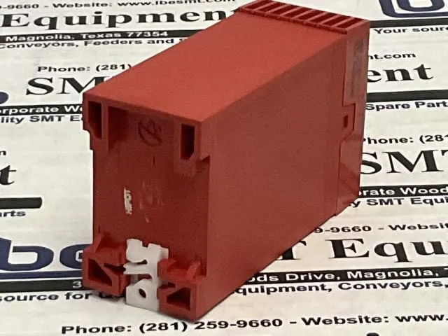 Реле безопасности Allen-Bradley 440R-C23017 Safety Relay MSR6R/T 24V AC/DC Ser B