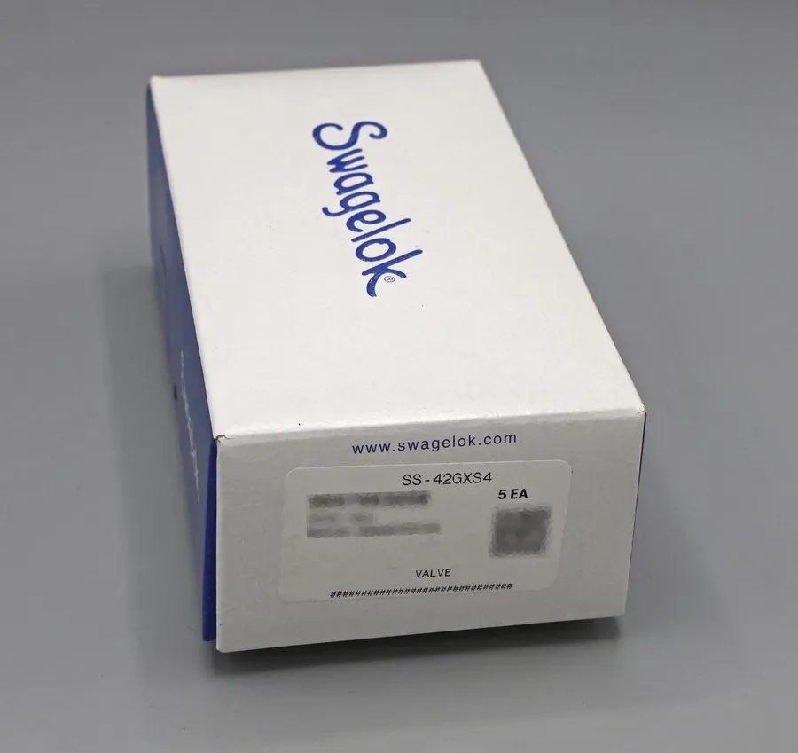 Клапан Swagelok SS-42GXS4 3 way ball valve 1/4 in tube fitting