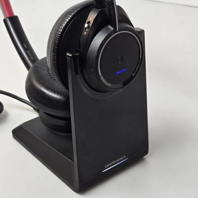VoIP-шлюз Plantronics Voyager Focus Binaural Bluetooth Headset 203079-01 No Dong