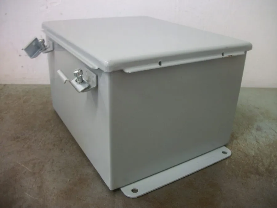 Монтажный шкаф Hoffman A1008CH Continuous Hinge Enclosure Type 12,13