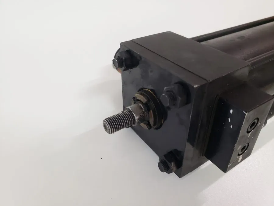 Пневмоцилиндр Parker CBB2AUVS14AC 2.50 x 14.000 Pneumatic Cylinder w/ 422CA0E1A5