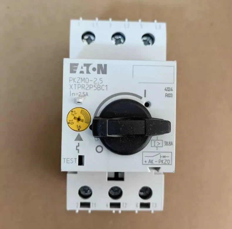 Автоматический выключатель Eaton PKZM0-2,5 2.5A Motor Protection Circuit Breaker