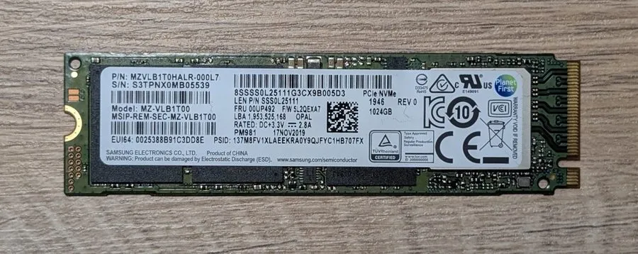SSD-накопитель SAMSUNG PM981 1TB M.2 NVMe PCIe 3.0 x4 SSD MZ-VLB1T00 HP L01432-5