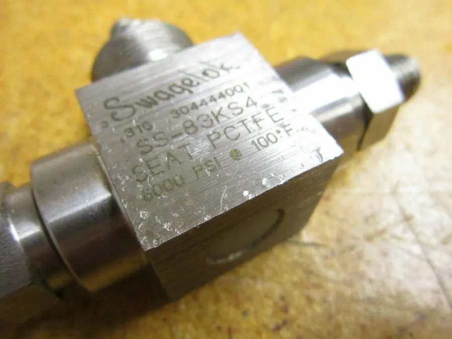 Клапан Swagelok SS-83KS4 Manual Stainless Ball Valve 1/2in NPT 6000 WOG