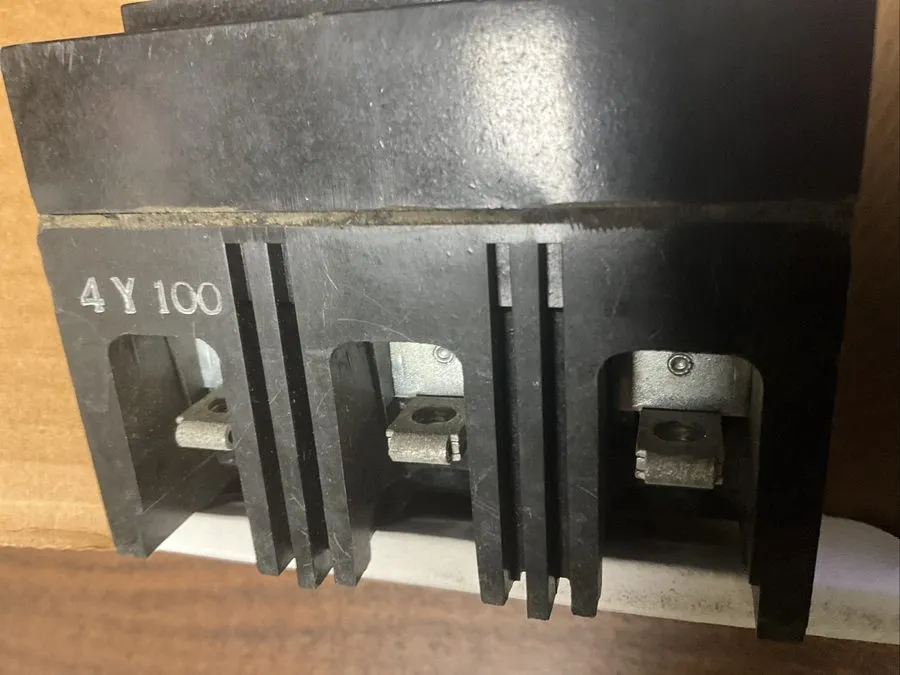 Автоматический выключатель GE Circuit Breaker 100A 480V TED136YT100 — фото лота 2